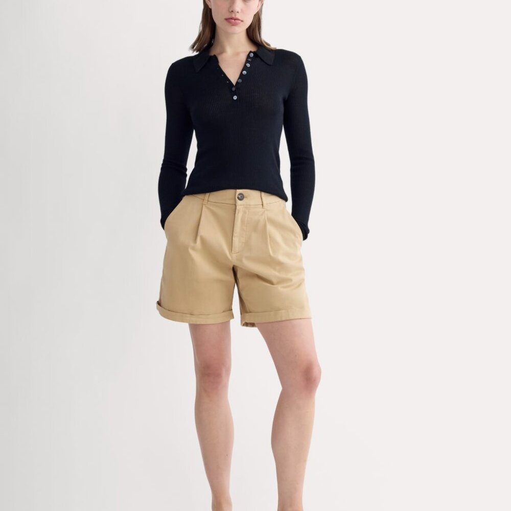 Everlane Women's Pleated Chino Short in Classic Khaki, Size 2
